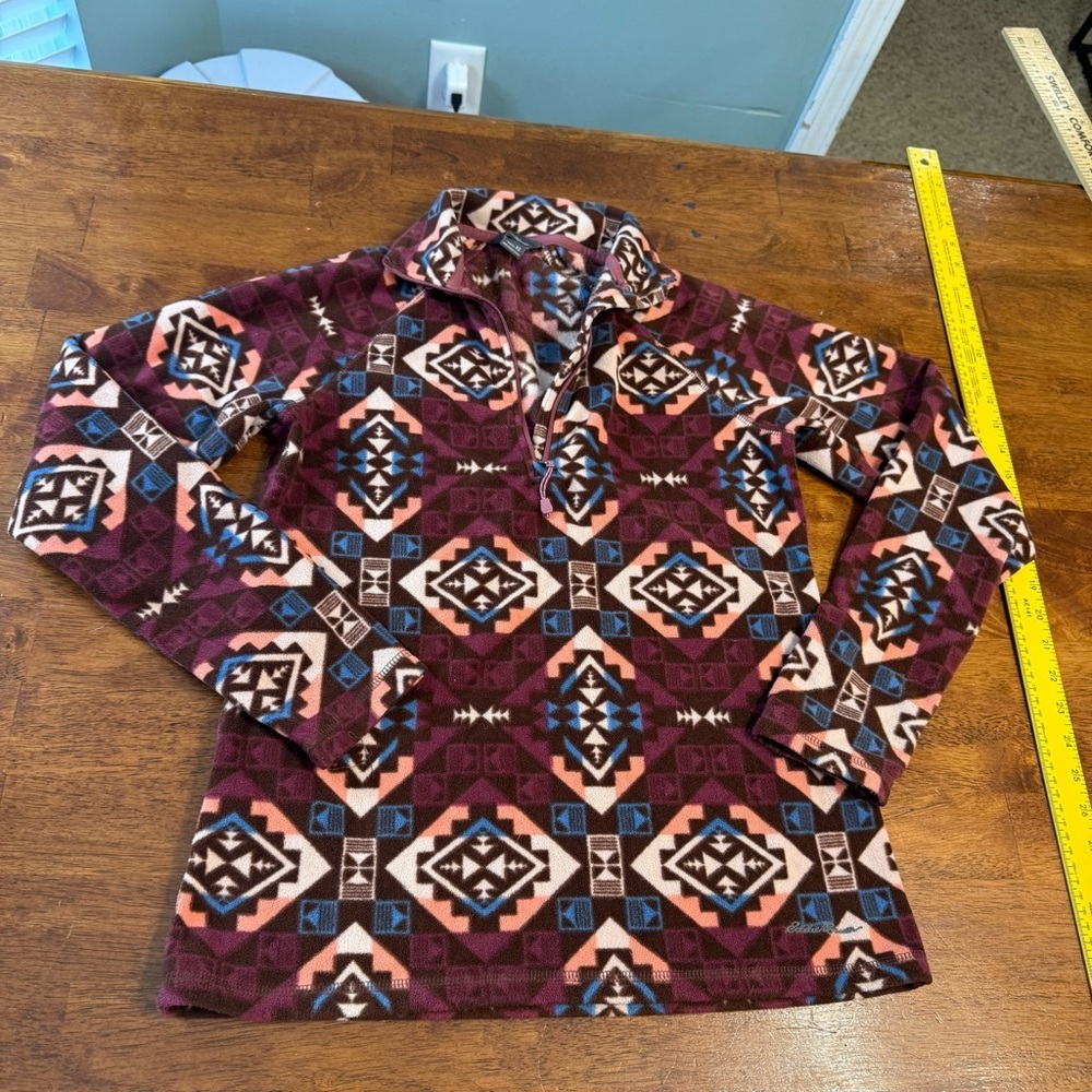 Eddie Bauer purple cream Geometric Patterned fleece Pullover size XS